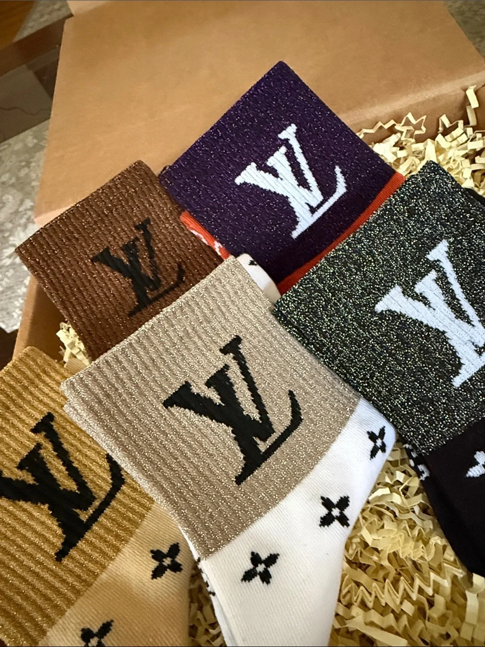 Luxury Logo Crew Socks - Beige, Yellow, Black, Orange, White, Purple, Gold
